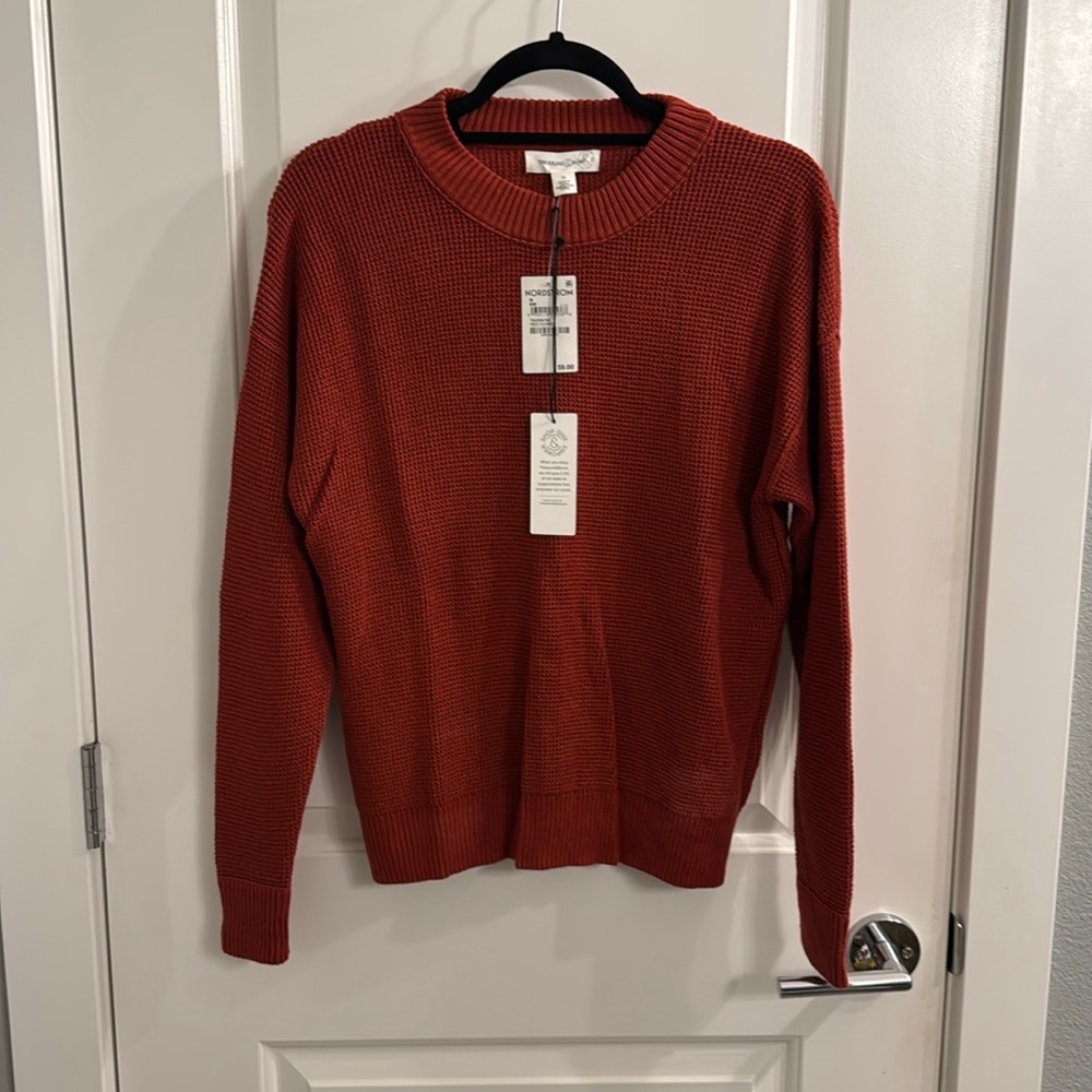 Treasure and Bond Thermal - Red